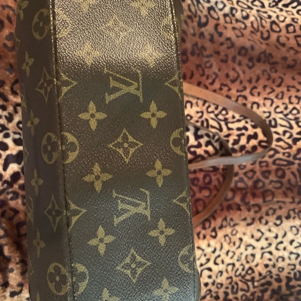 Louis Vuitton Brown and Tan Monogram Bag